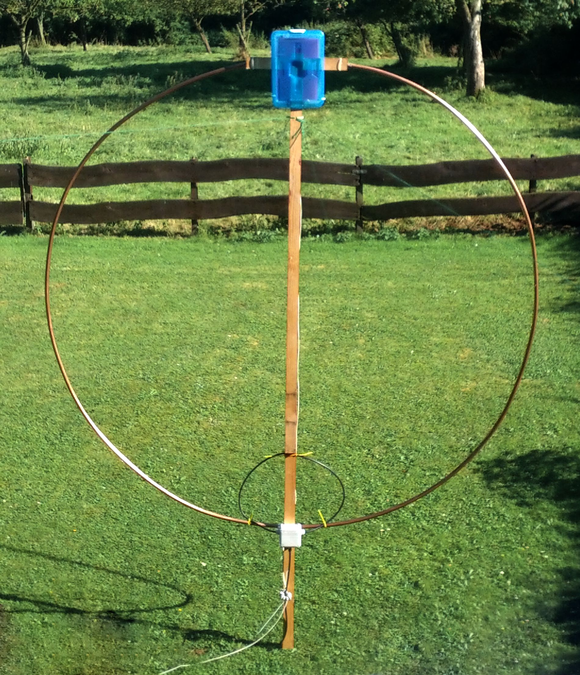 Magnetic Loop Antenna for 80m - ­30m, 2.7m diameter